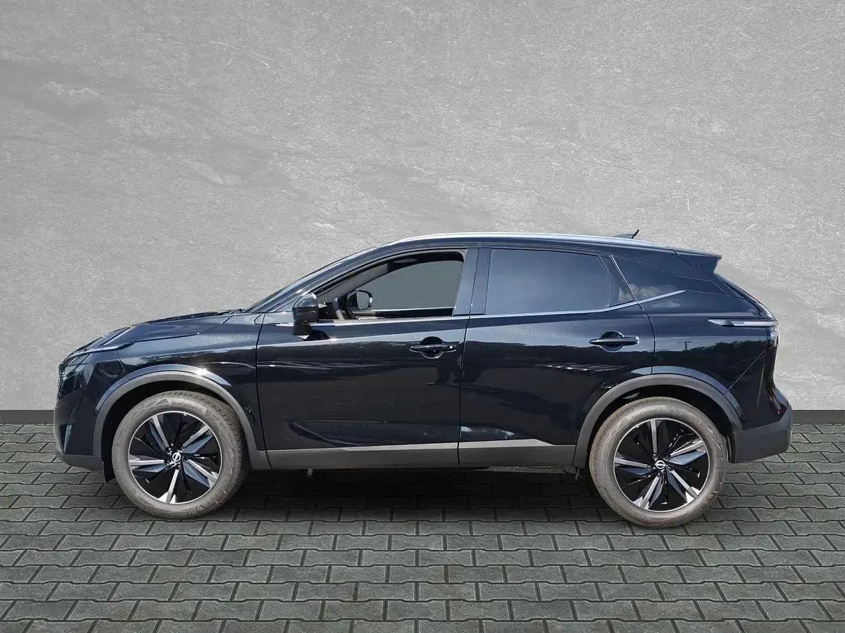 Neu Nissan Qashqai Tekna 158 PS (116 kW) 2025 Pearl black SUV