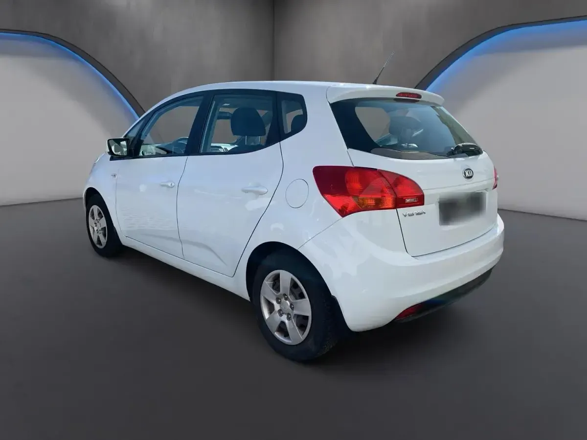 Second-hand Kia Ceed 126 CP (92 kW) 2014 Alb Hatchback