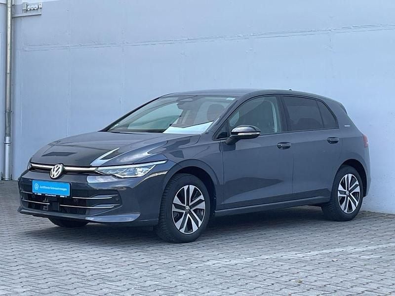 Gebraucht VW Golf VIII 150 PS (110 kW) 2025 Delfingrau metallic Limousine