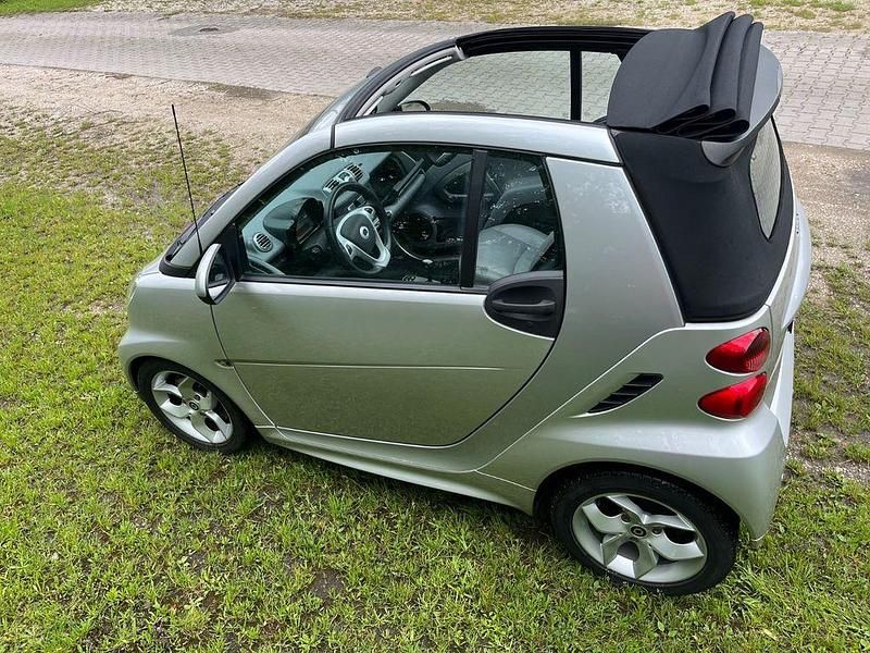 Gebraucht Smart ForTwo Cabrio Passion 71 PS (52 kW) 2012 Silber Cabrio
