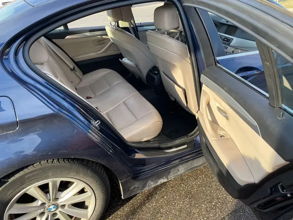 Używany BMW 530 258 KM (189 kW) 2011 Niebieski Sedan/Limuzyna