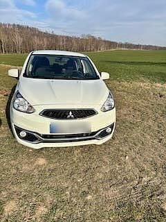 Weiß Gebraucht 2017 Mitsubishi Space Star Kleinwagen | 4.000 € (Guter Preis) - Bild 1/4