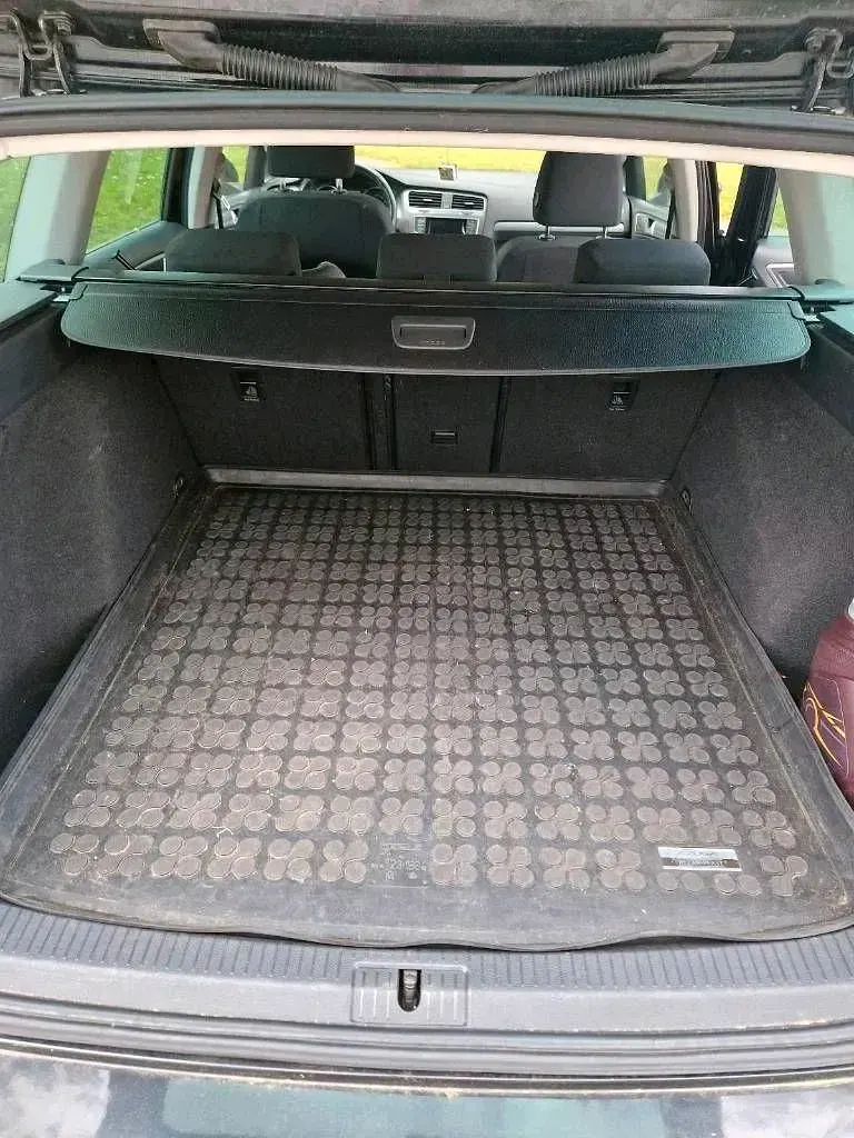 Gebraucht VW Golf VII 105 PS (77 kW) 2013 Schwarz Kombi