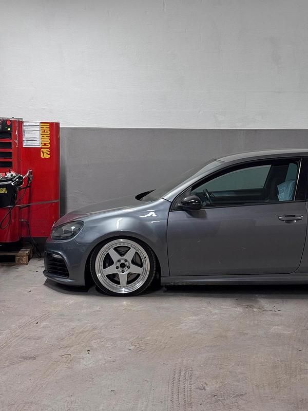 Gebraucht VW Golf VI R 272 PS (200 kW) 2010 Grau Kleinwagen