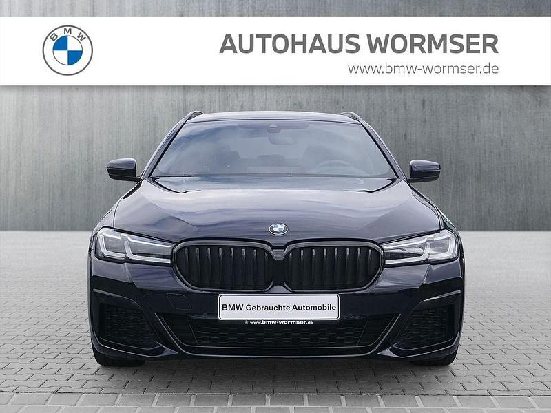 Gebraucht BMW 530 Performance 286 PS (210 kW) 2022 Schwarz Kombi