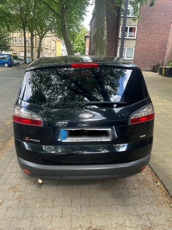 Schwarz Gebraucht 2009 Ford S-MAX S Van / Kleinbus | 3.800 € (Fairer Preis) - Bild 1/4