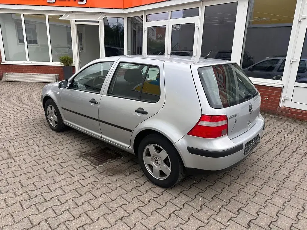 Gebraucht VW Golf IV 102 PS (75 kW) 2003 Silber Limousine