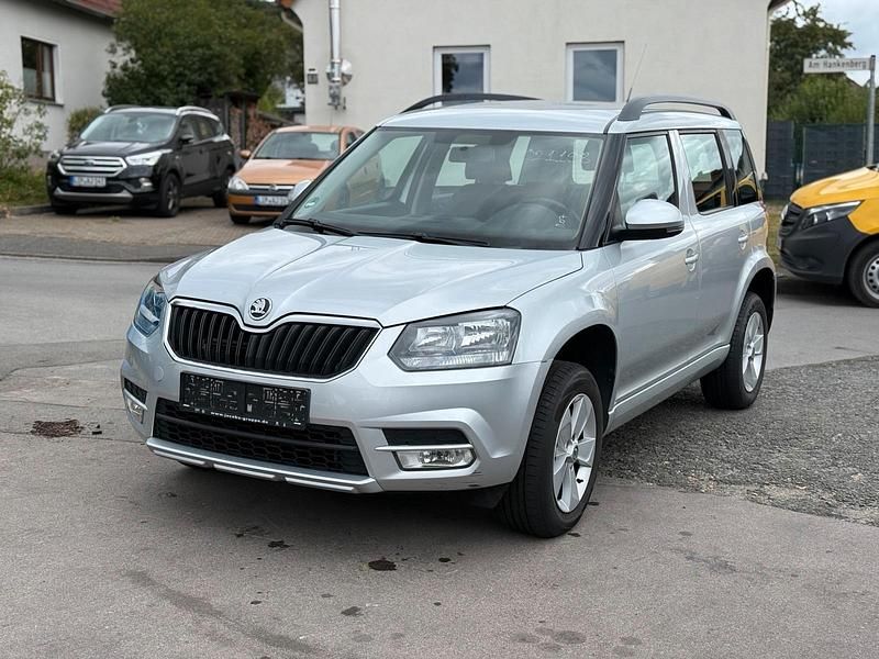 Silber Gebraucht 2014 Skoda Yeti SUV | 4.990 € (Fairer Preis) - Bild 1/4