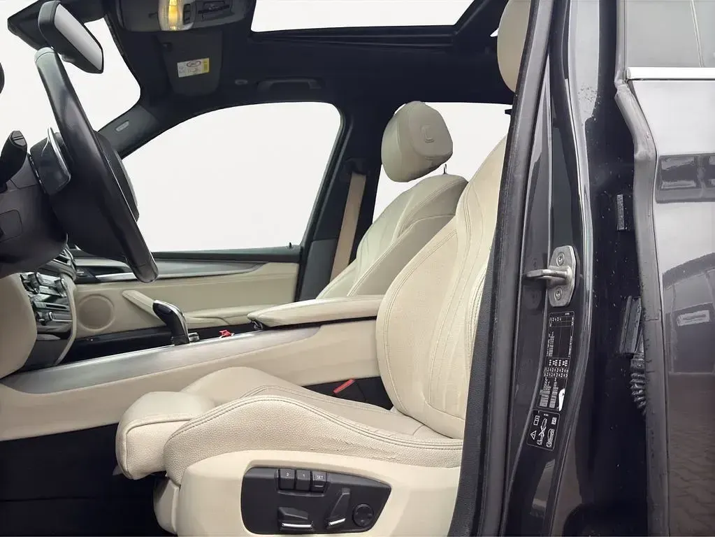 Gebraucht BMW X5 Sport Line 313 PS (230 kW) 2015 Grau SUV