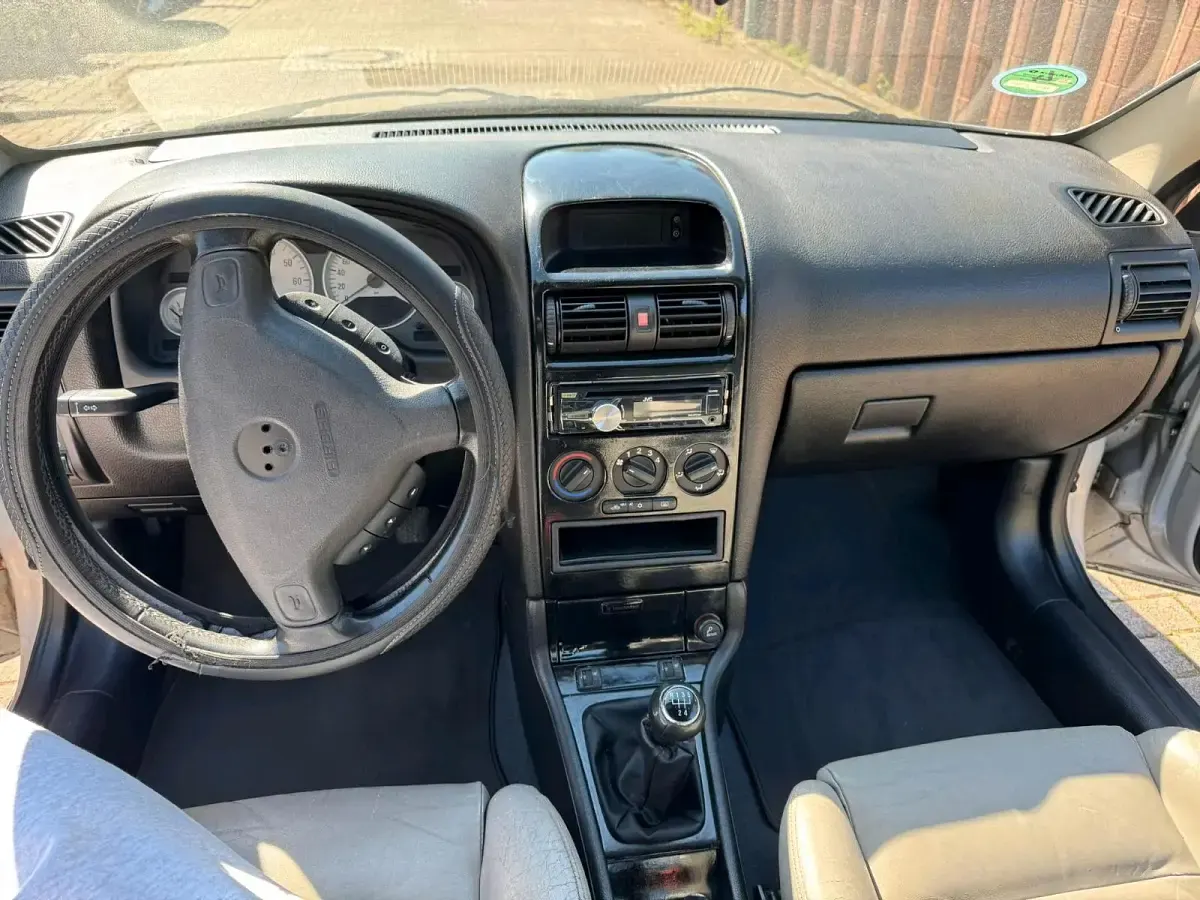 Gebraucht Opel Astra 125 PS (91 kW) 2005 Silber Coupé