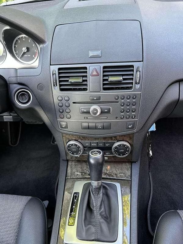 Gebraucht Mercedes C200 184 PS (135 kW) 2011 Limousine