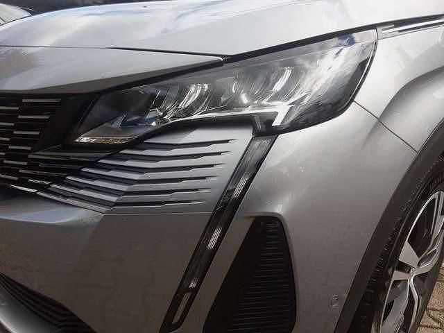 Silber metallic Gebraucht 2023 Peugeot 3008 Allure | 25.700 € (Fairer Preis) - Bild 1/4