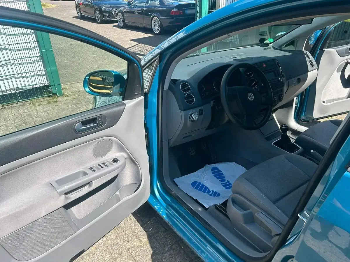 Gebraucht VW Golf IV 102 PS (75 kW) 2005 Andere farben Kleinwagen