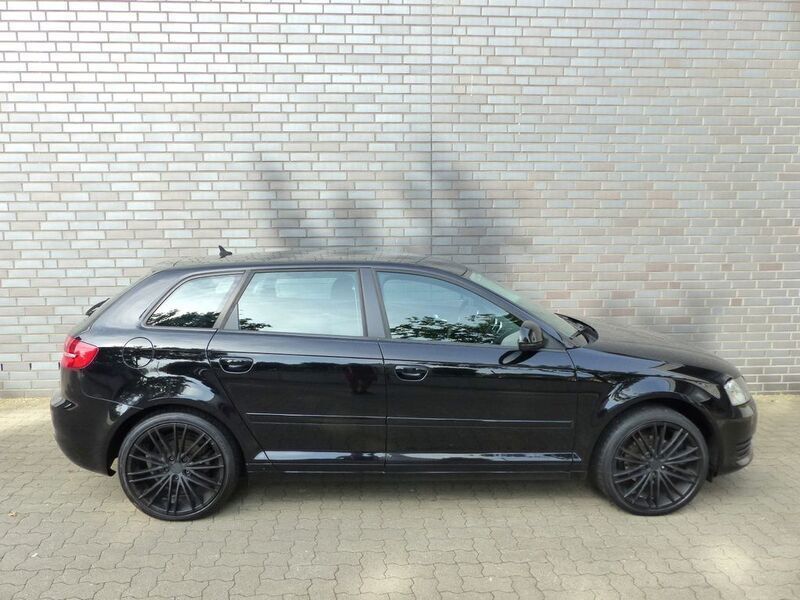 Gebraucht Audi A3 Attraction 125 PS (91 kW) 2009 Schwarz Limousine