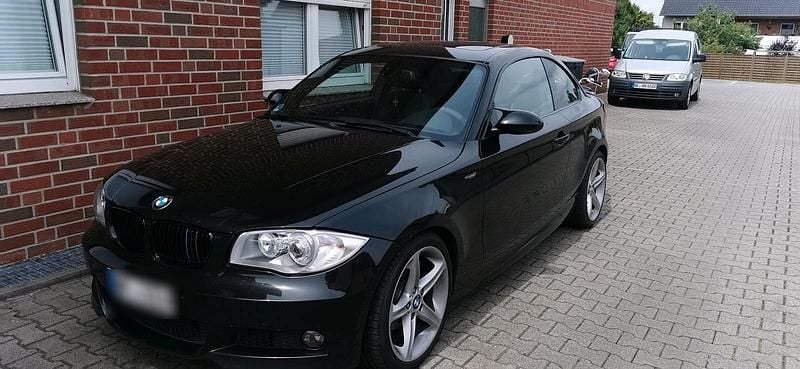 Schwarz Gebraucht 2008 BMW 120 Coupé M Sport Coupé | 6.500 € (Fairer Preis) - Bild 1/4