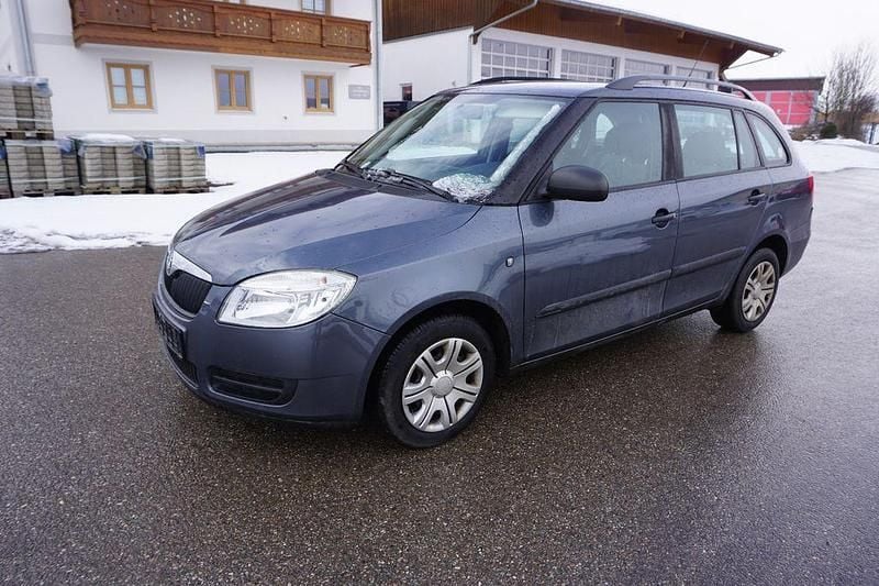 Grau Gebraucht 2009 Skoda Fabia Cool Edition Kombi | 1.990 € (Guter Preis) - Bild 1/4