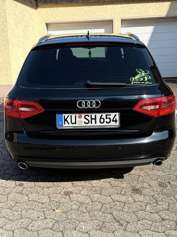 Gebraucht Audi A4 Ambiente 204 PS (150 kW) 2014 Schwarz Kombi