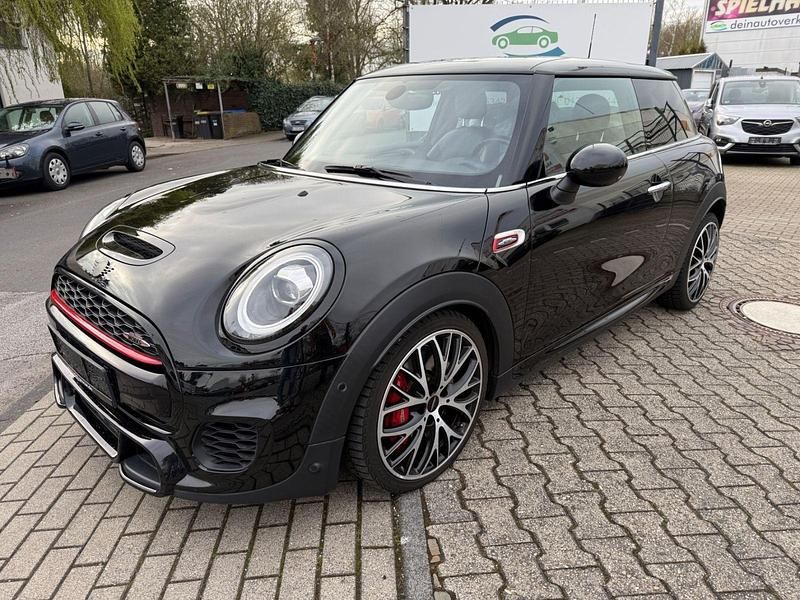 Gebraucht Mini John Cooper Works 231 PS (169 kW) 2019 Schwarz Kleinwagen