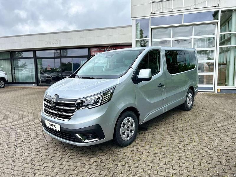 Gebraucht Renault Trafic Evolution 150 PS (110 kW) 2025 Kqa highlandgrau Van / Kleinbus