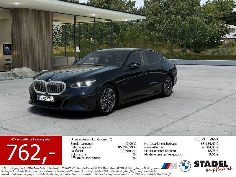 Neu BMW i5 M Sport 250 kW (340 PS) 2025 M carbonschwarz metallic Limousine