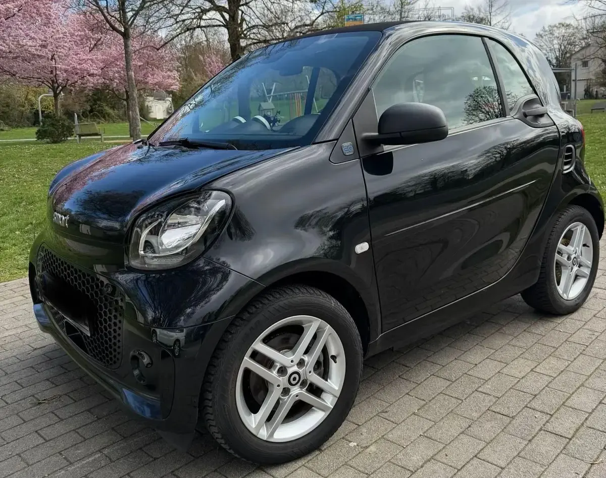 Gebraucht Smart ForTwo Coupé 60 kW (82 PS) 2021 Schwarz Coupé