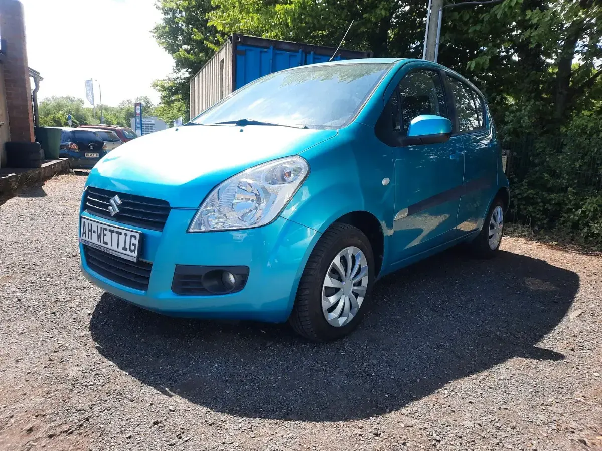 Gebraucht Suzuki Splash 65 PS (47 kW) 2009 Blau Kleinwagen