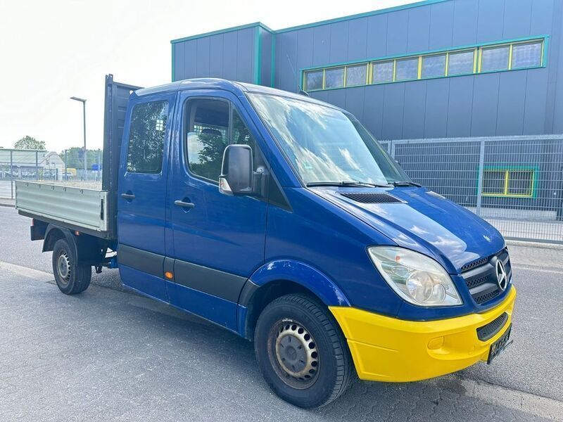 Blau Gebraucht 2008 Mercedes Sprinter Van | 10.500 € (Fairer Preis) - Bild 1/4