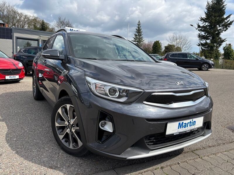 Grau Gebraucht 2020 Kia Stonic Vision SUV | 15.999 € (Fairer Preis) - Bild 1/4