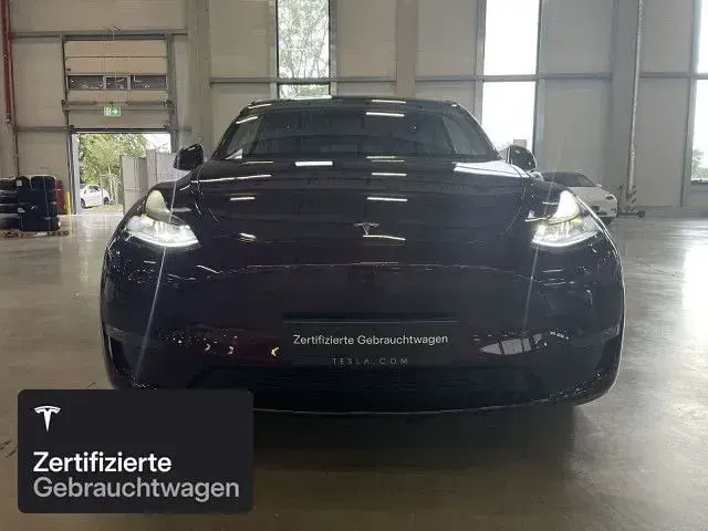 Gebraucht Tesla Model Y Performance 392 kW (533 PS) 2023 Midnight cherry red SUV