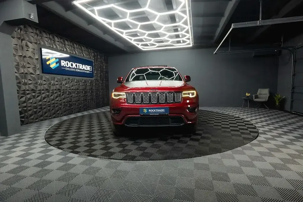 Gebraucht Jeep Grand Cherokee Altitude 290 PS (213 kW) 2019 Rot SUV