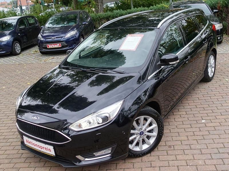 Schwarz Gebraucht 2015 Ford Focus Titanium Kombi | 10.380 € (Fairer Preis) - Bild 1/4