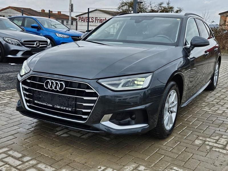 Gebraucht Audi A4 Advanced 163 PS (119 kW) 2022 Grau Kombi