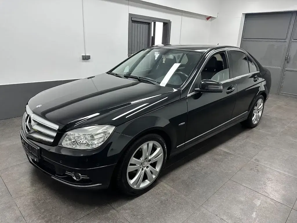 Gebraucht Mercedes C250 Avantgarde 204 PS (150 kW) 2009 Schwarz Limousine