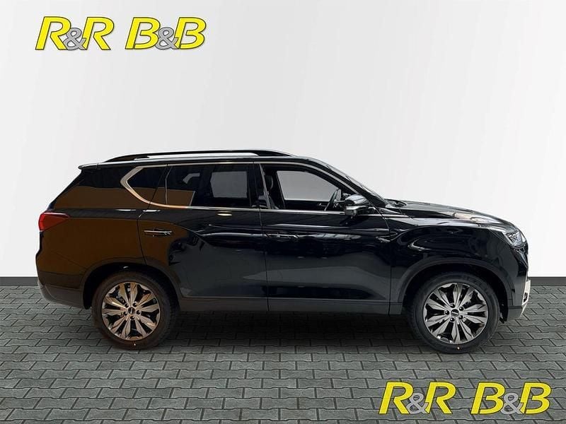 Neu KGM Rexton 201 PS (147 kW) 2026 Schwarz SUV