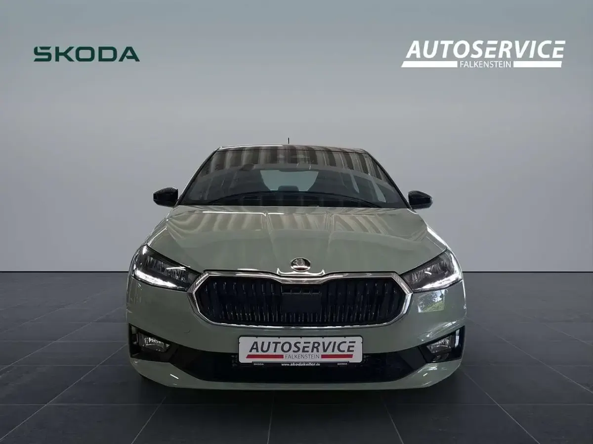 Neu Skoda Fabia Selection 95 PS (69 kW) 2026 Timiano grün Kleinwagen