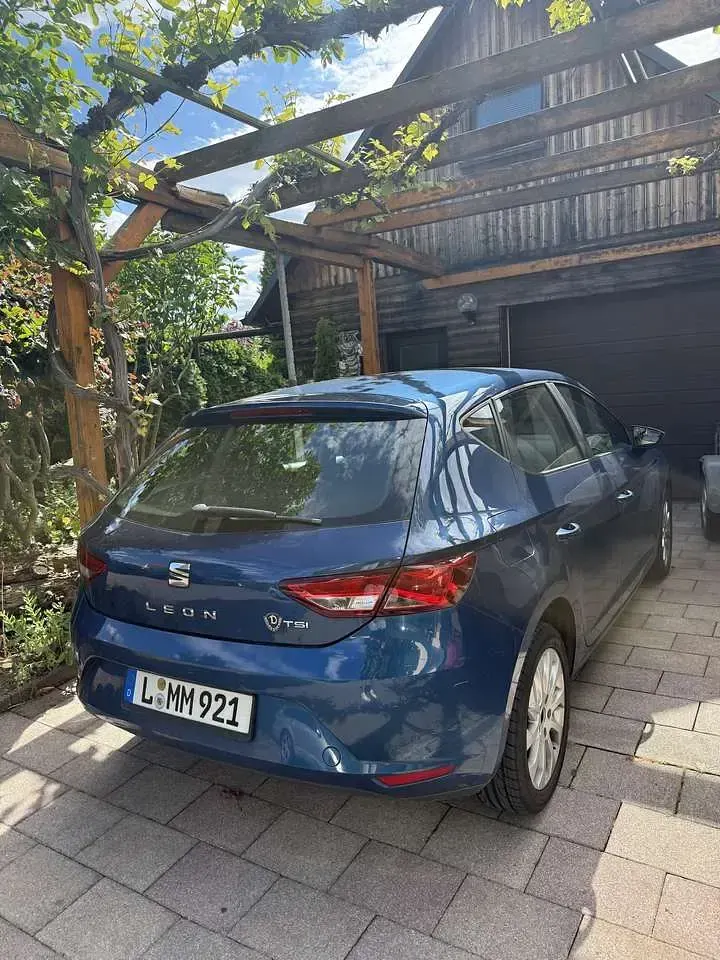 Gebraucht Seat Leon Style 110 PS (80 kW) 2014 Blau Kleinwagen