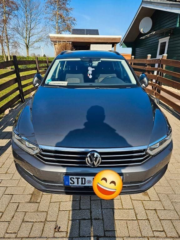 Gebraucht VW Passat Comfortline 150 PS (110 kW) 2016 Grau Kombi