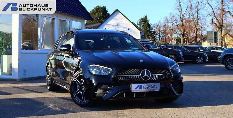 Gebraucht Mercedes E300 AMG 306 PS (225 kW) 2022 Schwarz Limousine