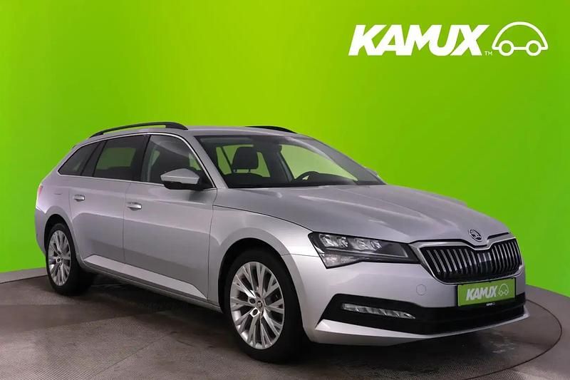 Gebraucht Skoda Superb 200 PS (147 kW) 2021 Silber / grau Kombi