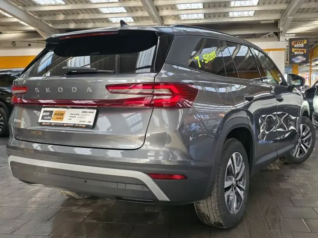 Gebraucht Skoda Kodiaq 150 PS (110 kW) 2025 Grau SUV