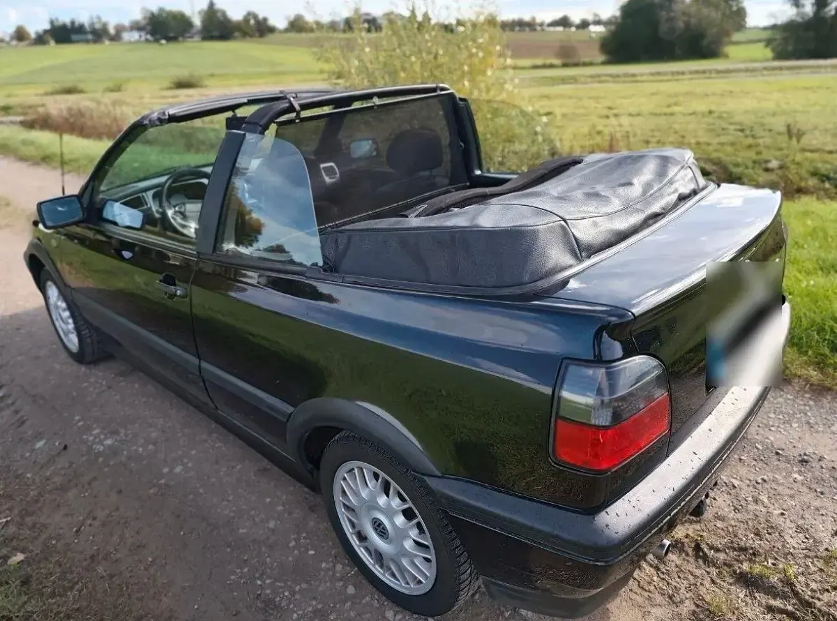 Gebraucht VW Golf Cabriolet Trendline 75 PS (55 kW) 1996 Schwarz Cabrio