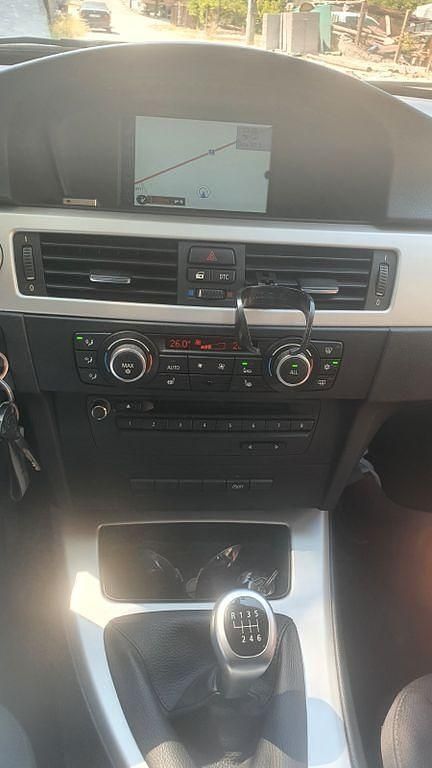 Gebraucht BMW 318 Performance 143 PS (105 kW) 2010 Blau Kombi