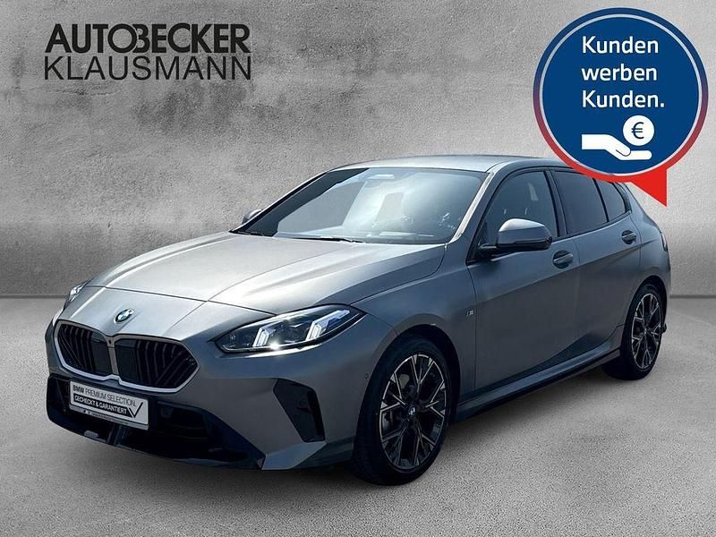 Grau Gebraucht 2024 BMW 120 M Sport Kleinwagen | 43.186 € (Fairer Preis) - Bild 1/4