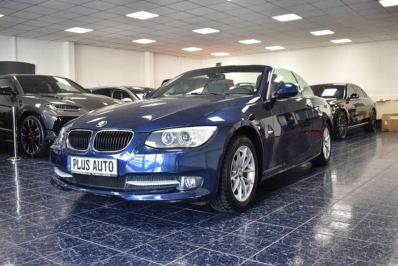 Blau Gebraucht 2010 BMW 318 Cabriolet Comfort Edition Cabrio | 12.370 € (Guter Preis) - Bild 1/4