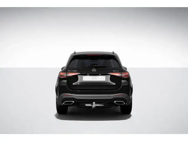Gebraucht Mercedes GLC200 AMG line 204 PS (150 kW) 2026 SUV