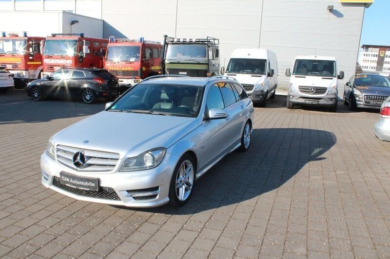 Silber Gebraucht 2011 Mercedes C300 AMG Limousine | 7.400 € (Superpreis) - Bild 1/4