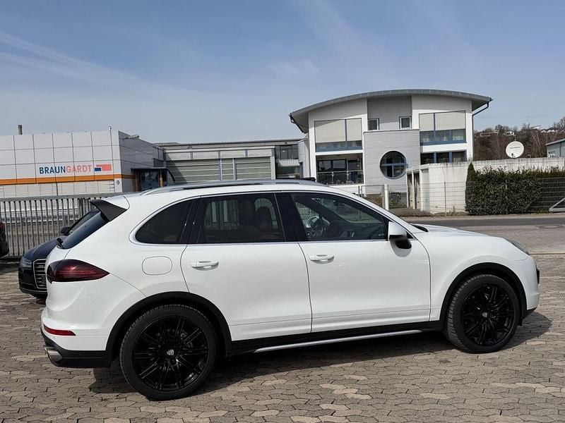 Gebraucht Porsche Cayenne S 385 PS (283 kW) 2016 Weiß SUV