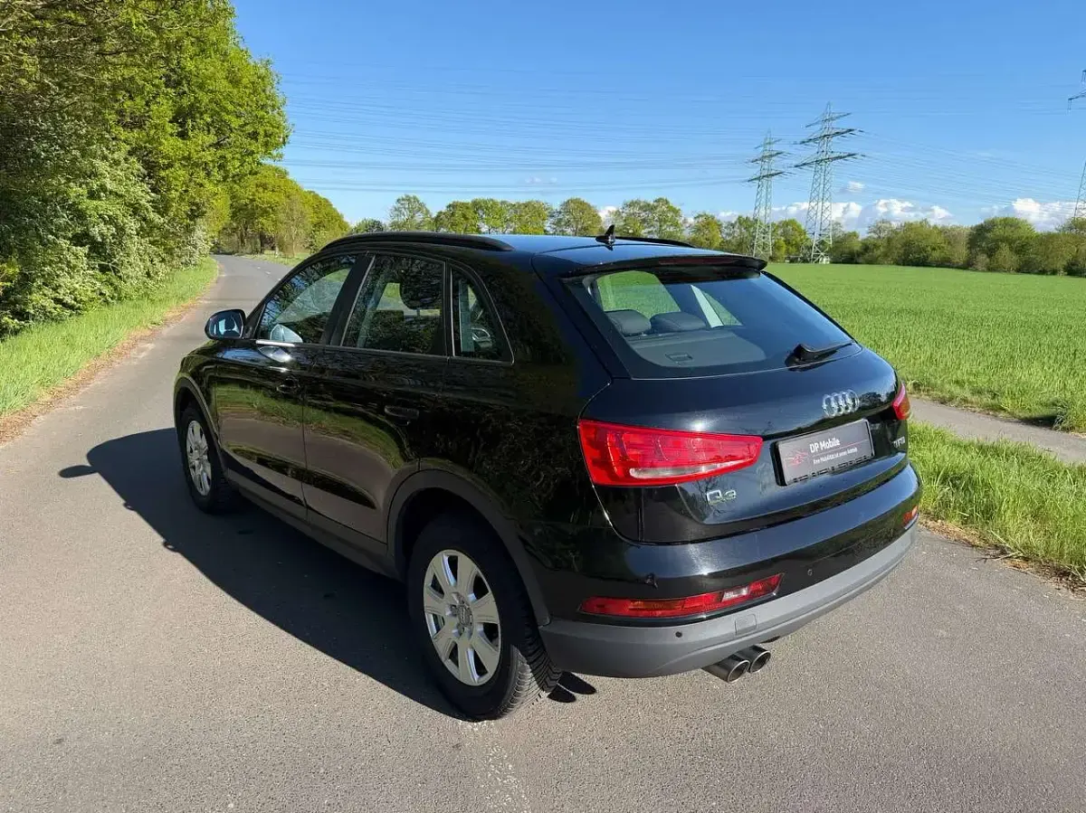 Gebraucht Audi Q3 Design 150 PS (110 kW) 2016 Brillantschwarz SUV