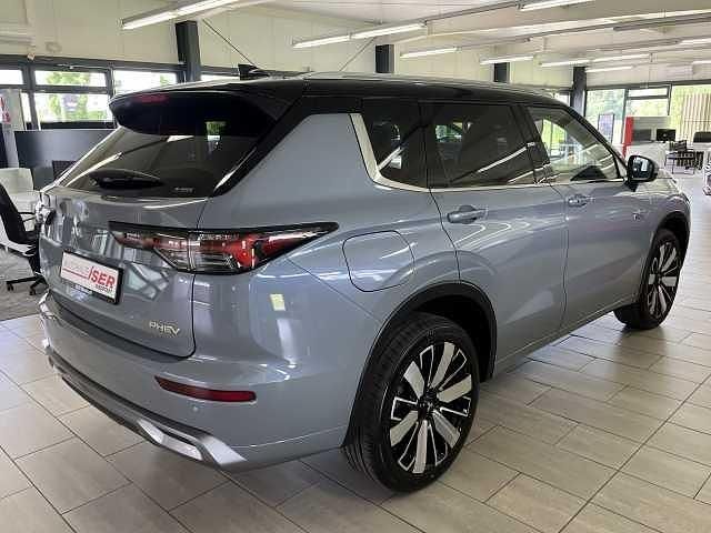 Gebraucht Mitsubishi Outlander Top 306 PS (225 kW) 2025 Grau metallic SUV
