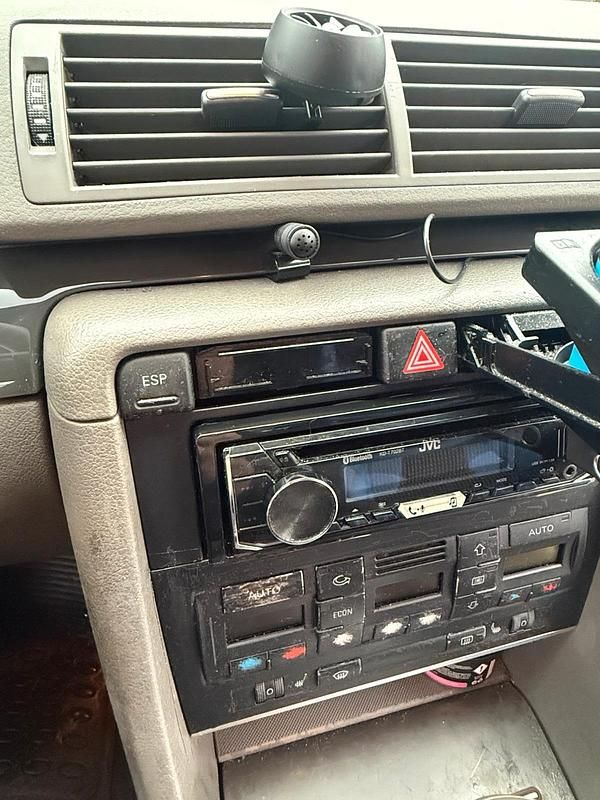 Gebraucht Audi A4 131 PS (96 kW) 2001 Limousine